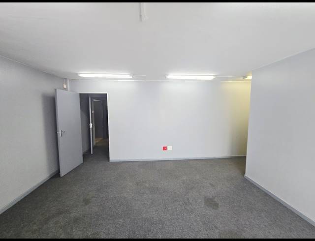 637M² WAREHOUSE TO LET IN KYA SANDS